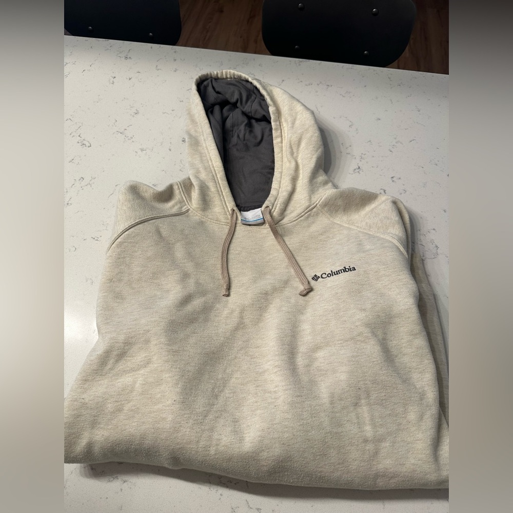 Columbia Sweatshirt